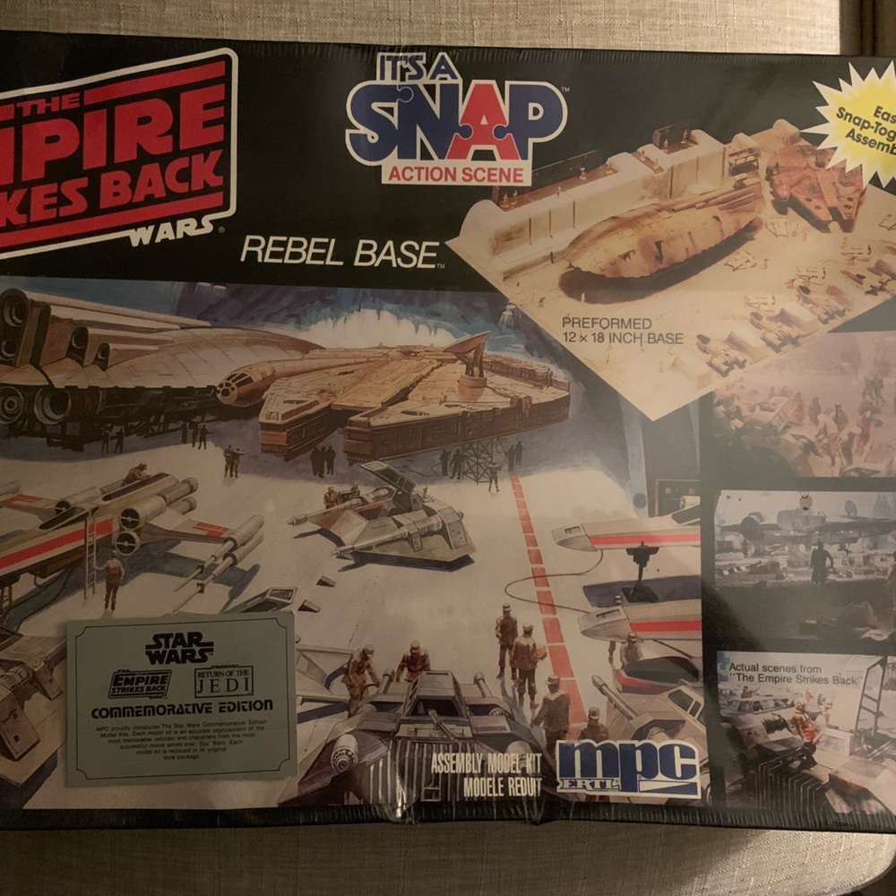 Vintage Star wars rebel base